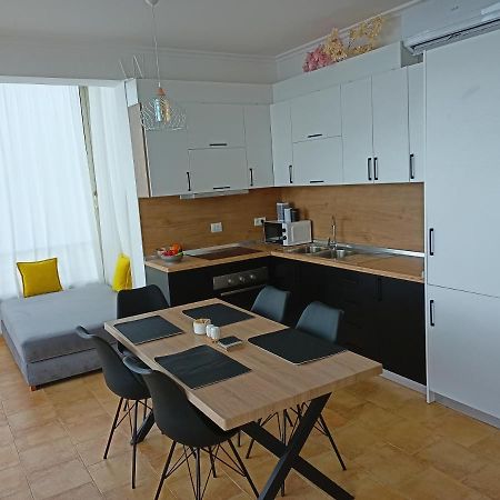 Apartmán Dagmar Durrës Exterior foto